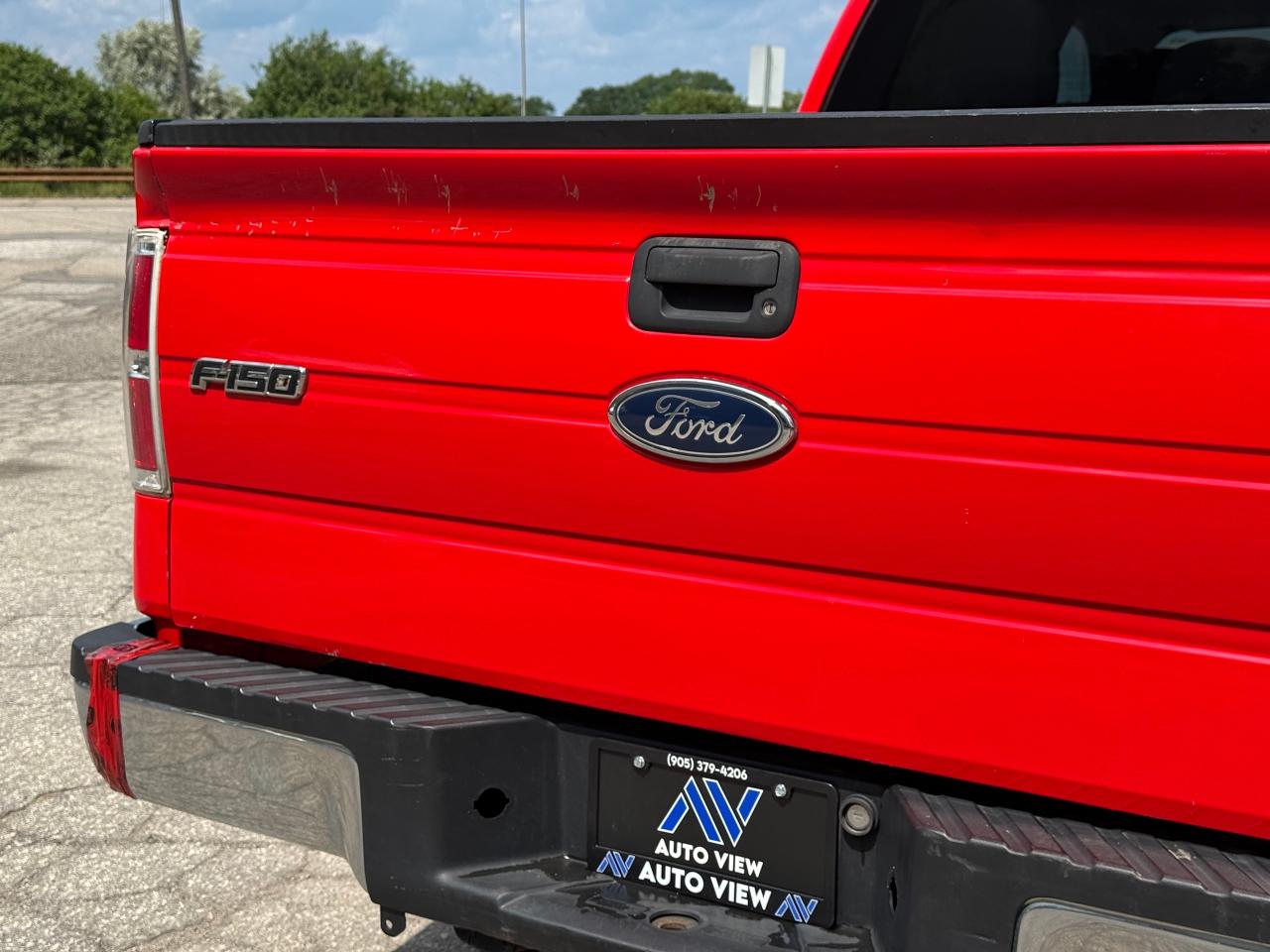 2011 Ford F-150 XL FX2 **CREW CAB / 5.5FT BOX** - Photo #14