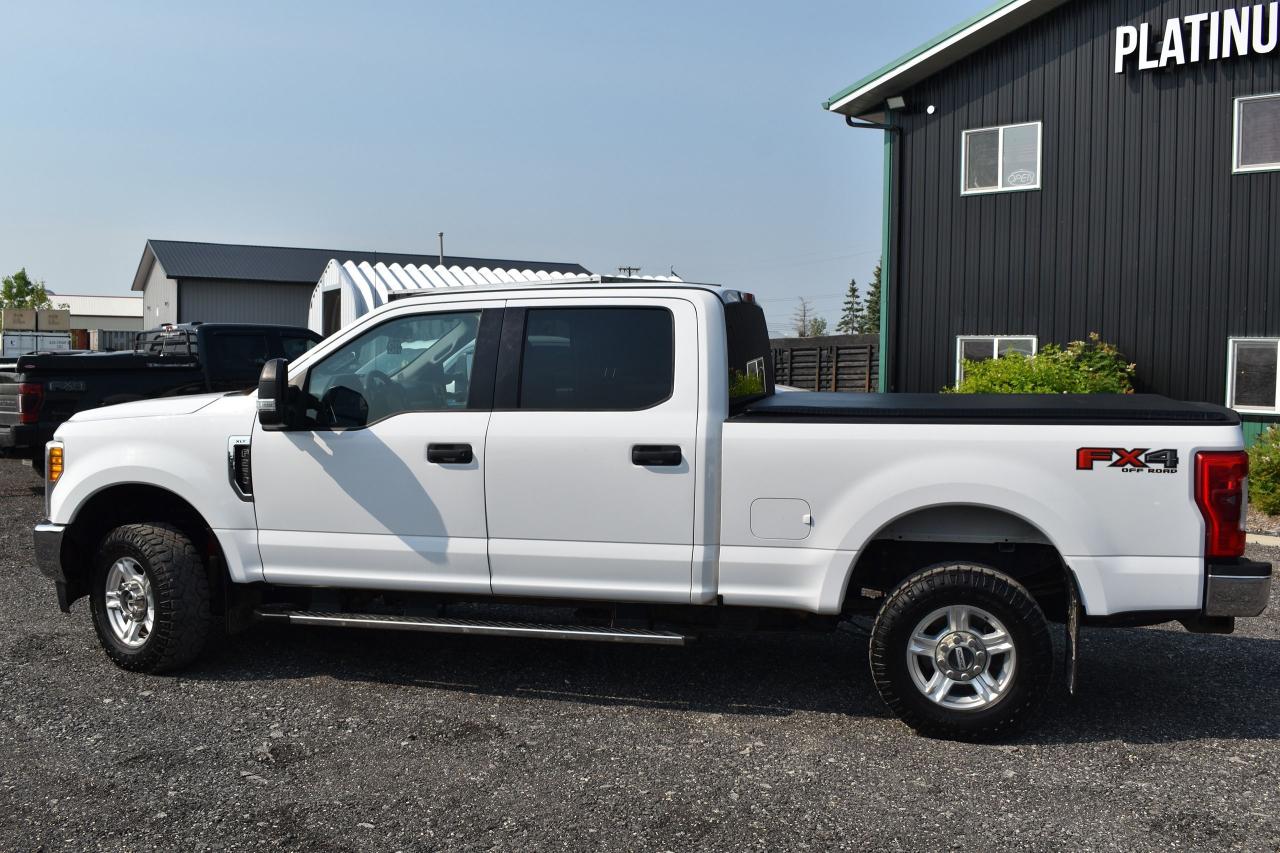 2017 Ford SUPER DUTY F-250 SRW XLT - Photo #2