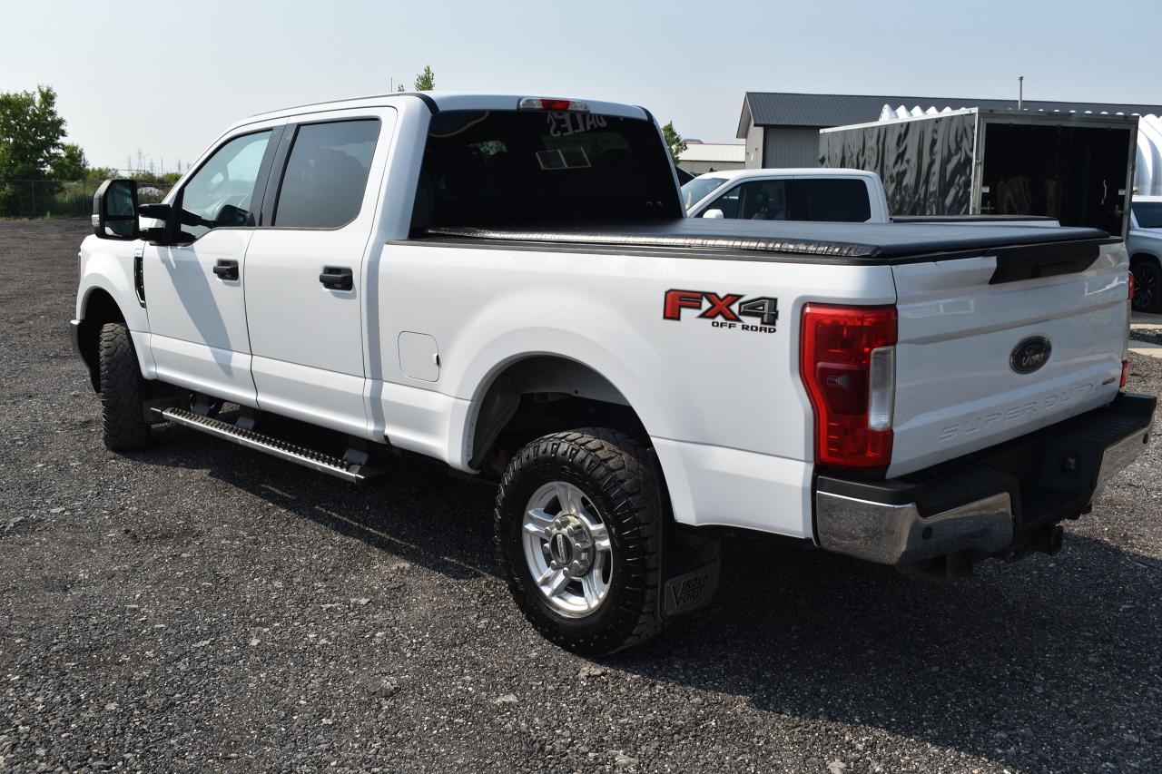 2017 Ford SUPER DUTY F-250 SRW XLT - Photo #3