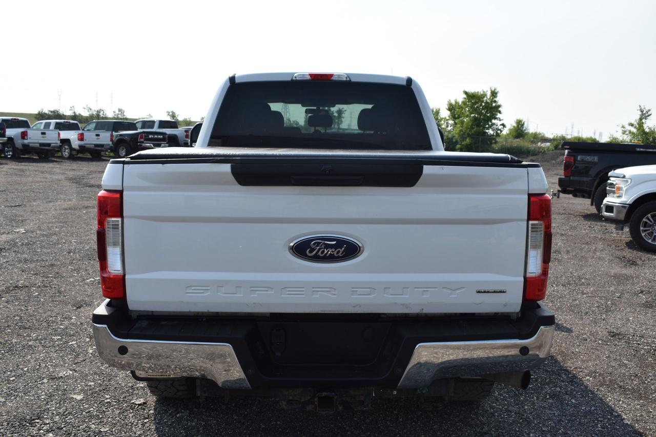 2017 Ford SUPER DUTY F-250 SRW XLT - Photo #4