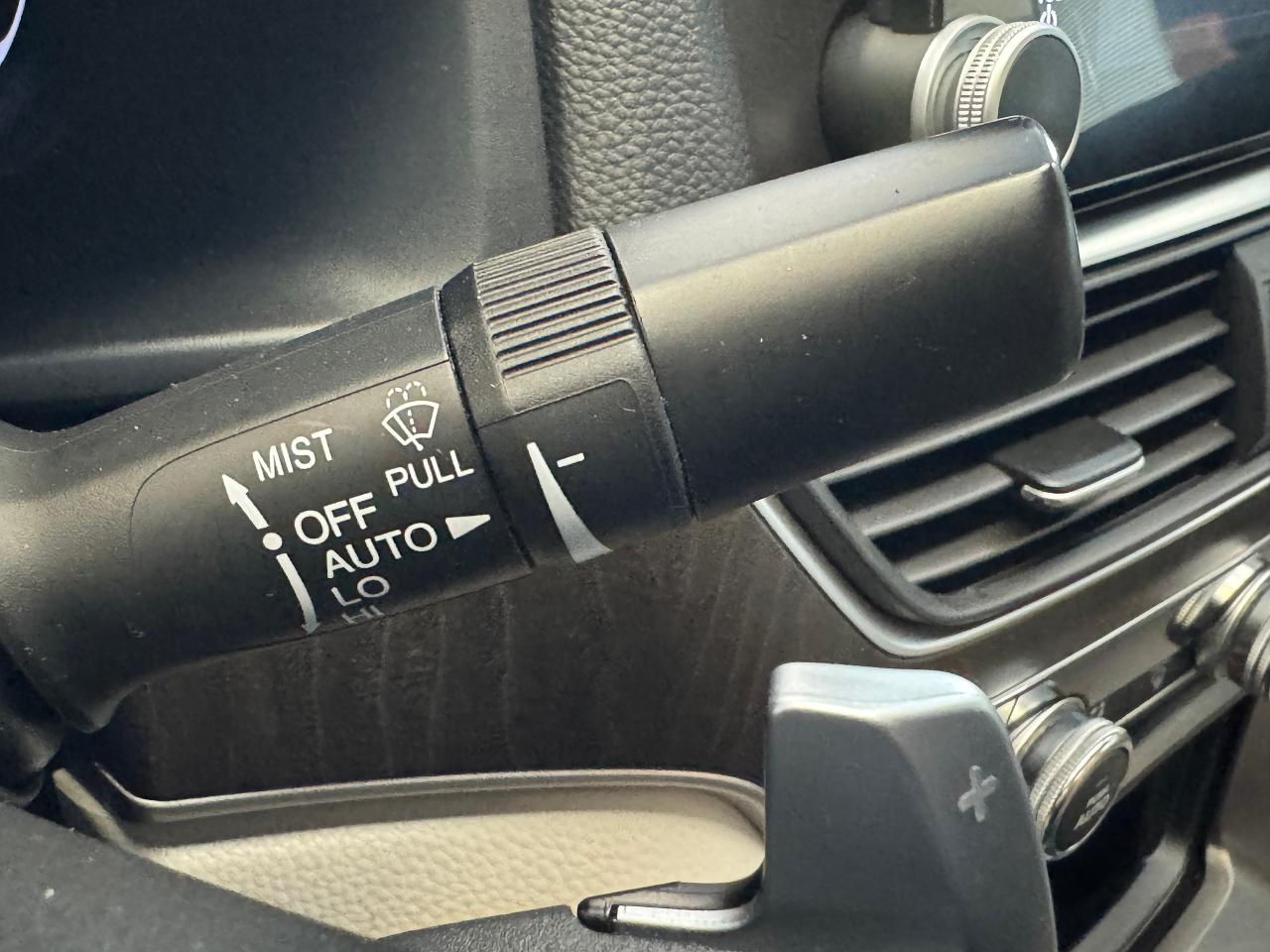 2018 Honda Accord Touring+Adaptive Cruise+Cooled Seats+CLEAN CARFAX - Photo #50