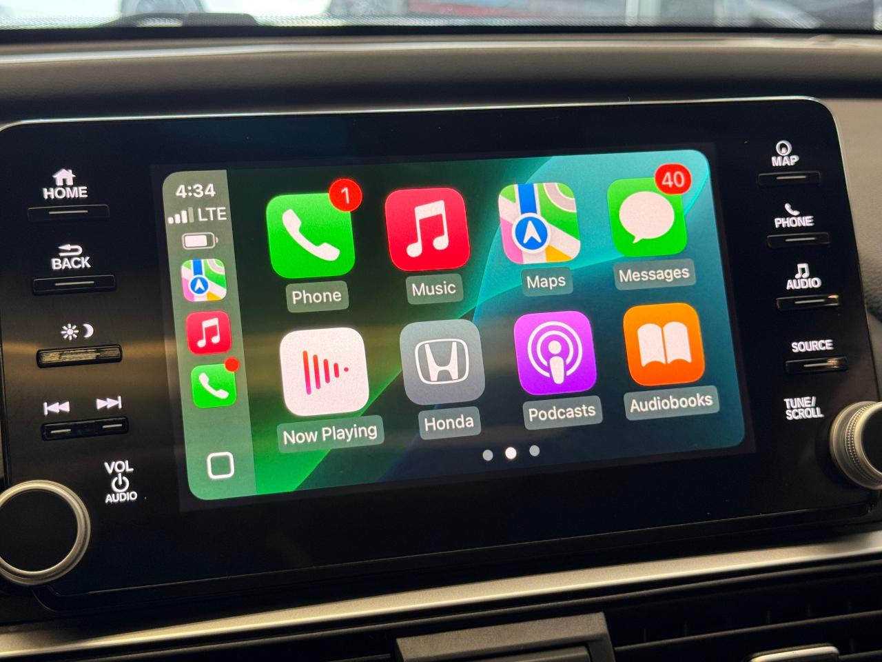 2018 Honda Accord Touring+Adaptive Cruise+Cooled Seats+CLEAN CARFAX - Photo #30