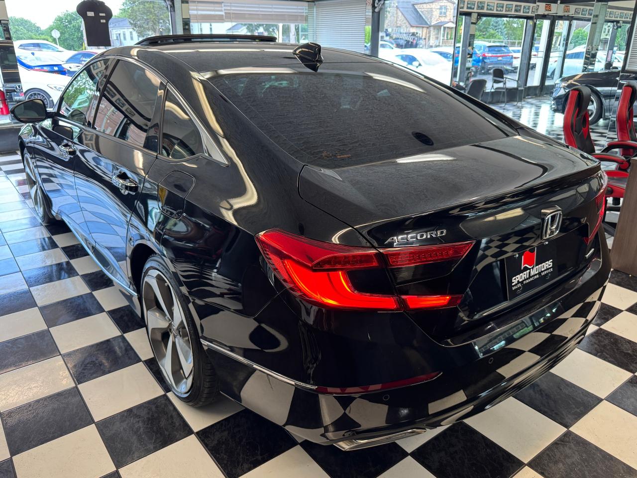 2018 Honda Accord Touring+Adaptive Cruise+Cooled Seats+CLEAN CARFAX Photo74