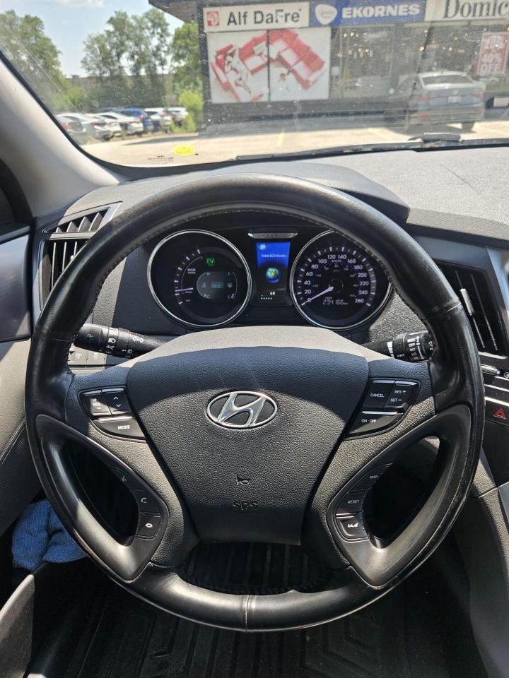 2013 Hyundai Sonata Hybrid 4dr Sdn - Photo #18