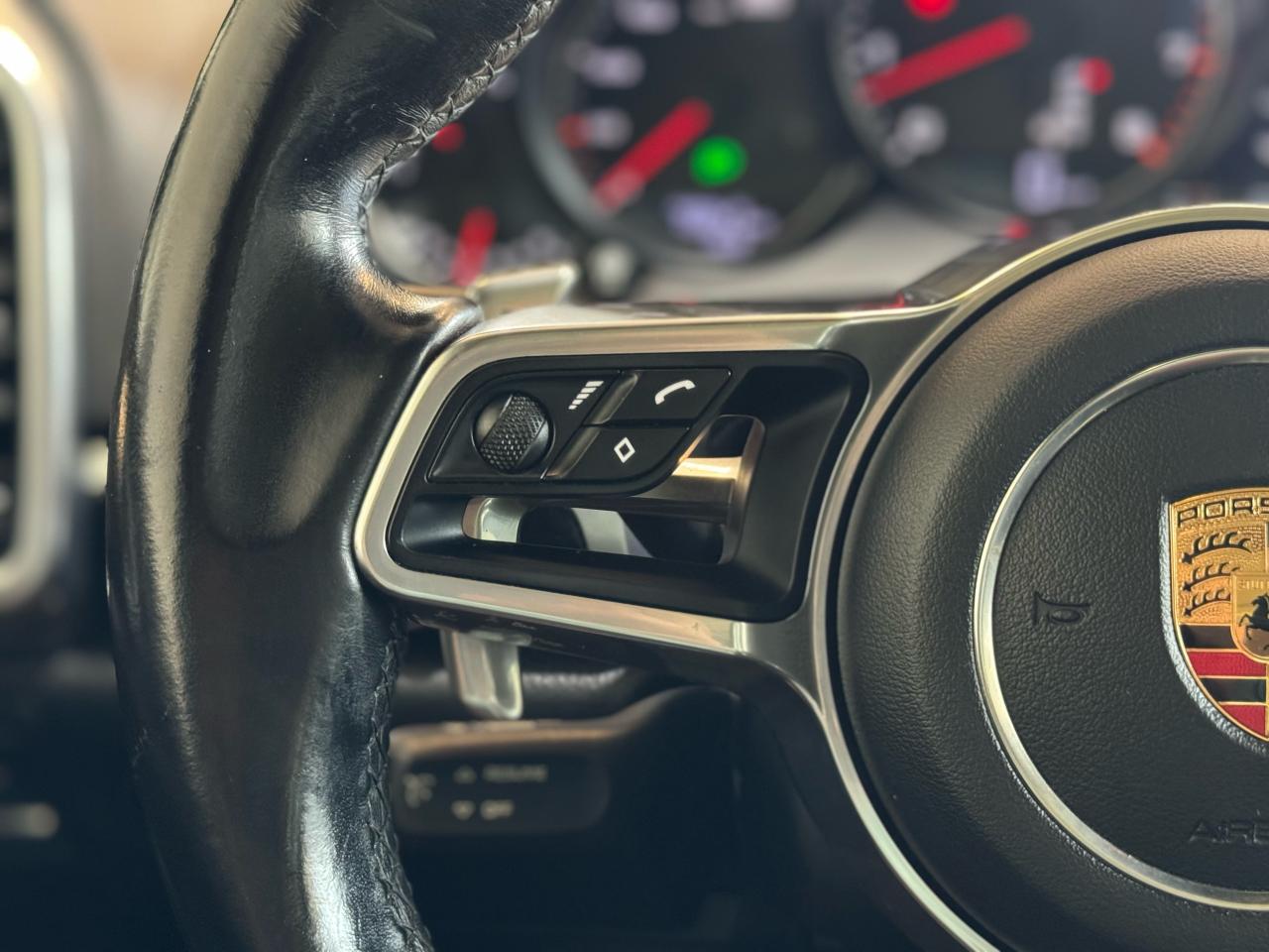 2017 Porsche Cayenne PLATINUM EDITION|NAV|BACKUP|PANO|BOSE|ONE OWNER| - Photo #16