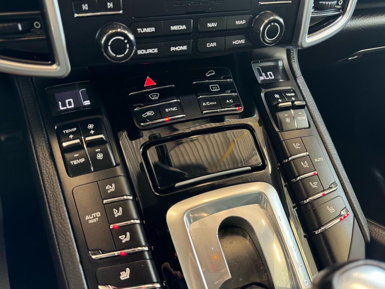 2017 Porsche Cayenne PLATINUM EDITION|NAV|BACKUP|PANO|BOSE|ONE OWNER| - Photo #20
