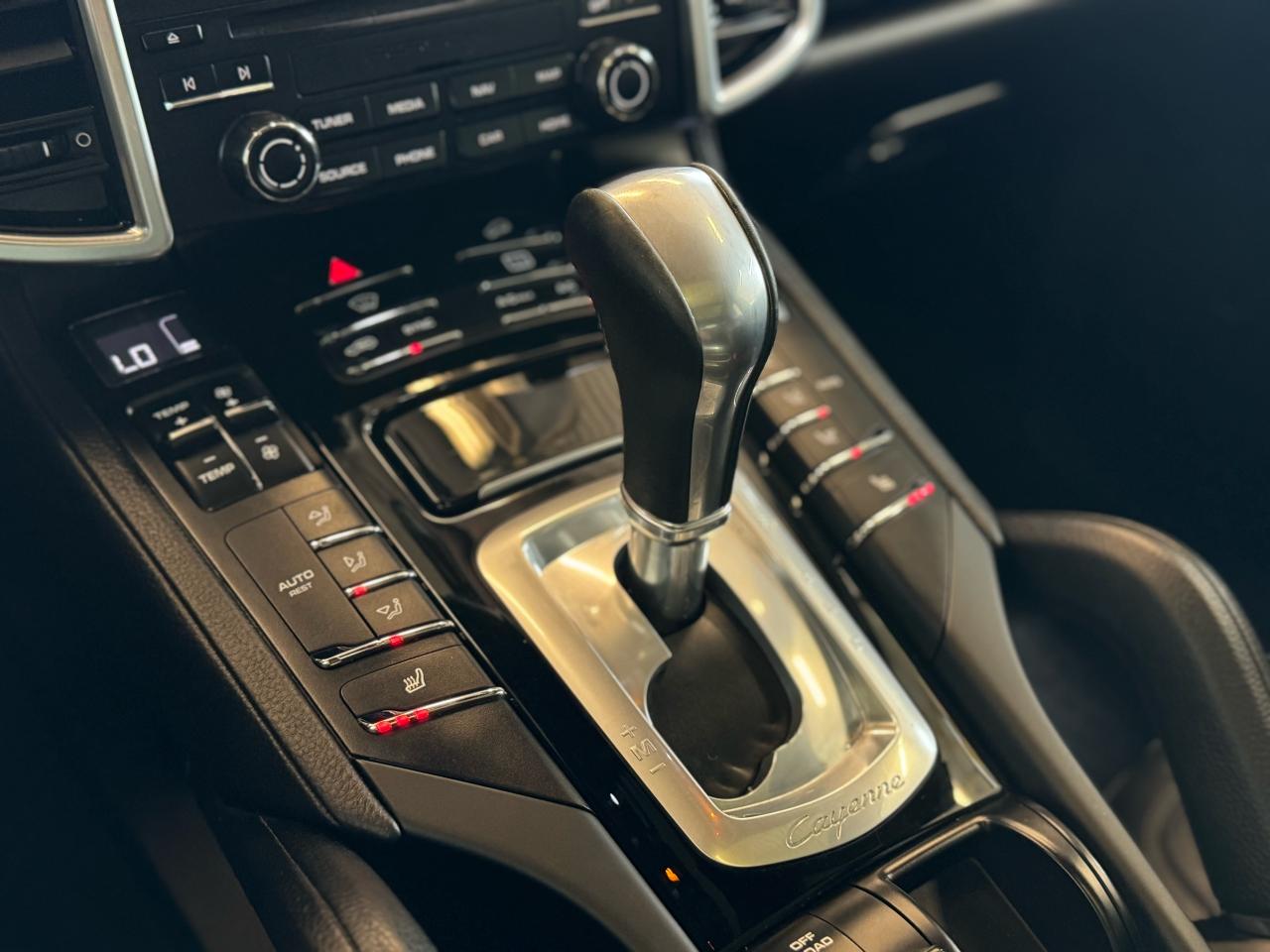 2017 Porsche Cayenne PLATINUM EDITION|NAV|BACKUP|PANO|BOSE|ONE OWNER| - Photo #21