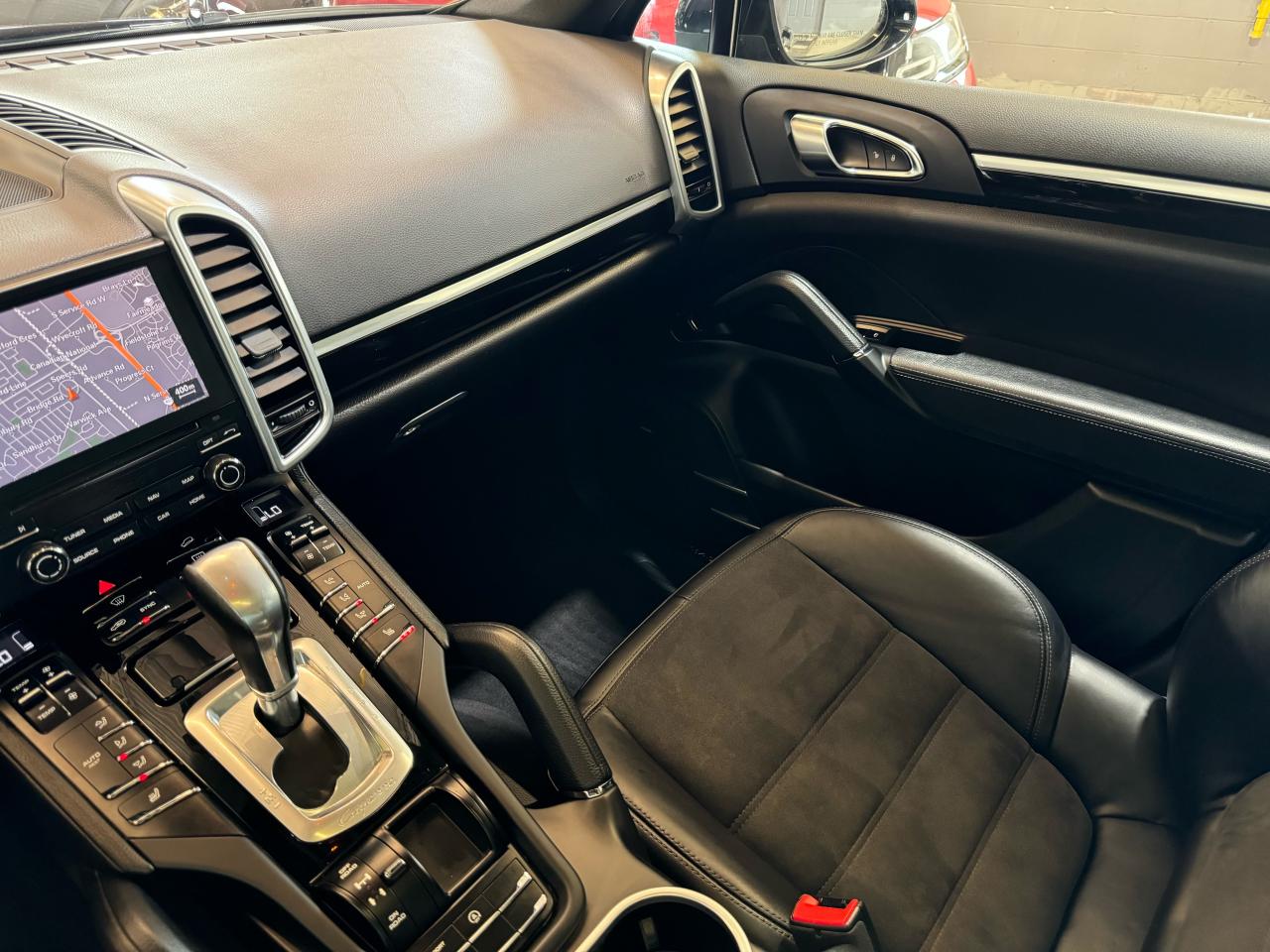 2017 Porsche Cayenne PLATINUM EDITION|NAV|BACKUP|PANO|BOSE|ONE OWNER| - Photo #24