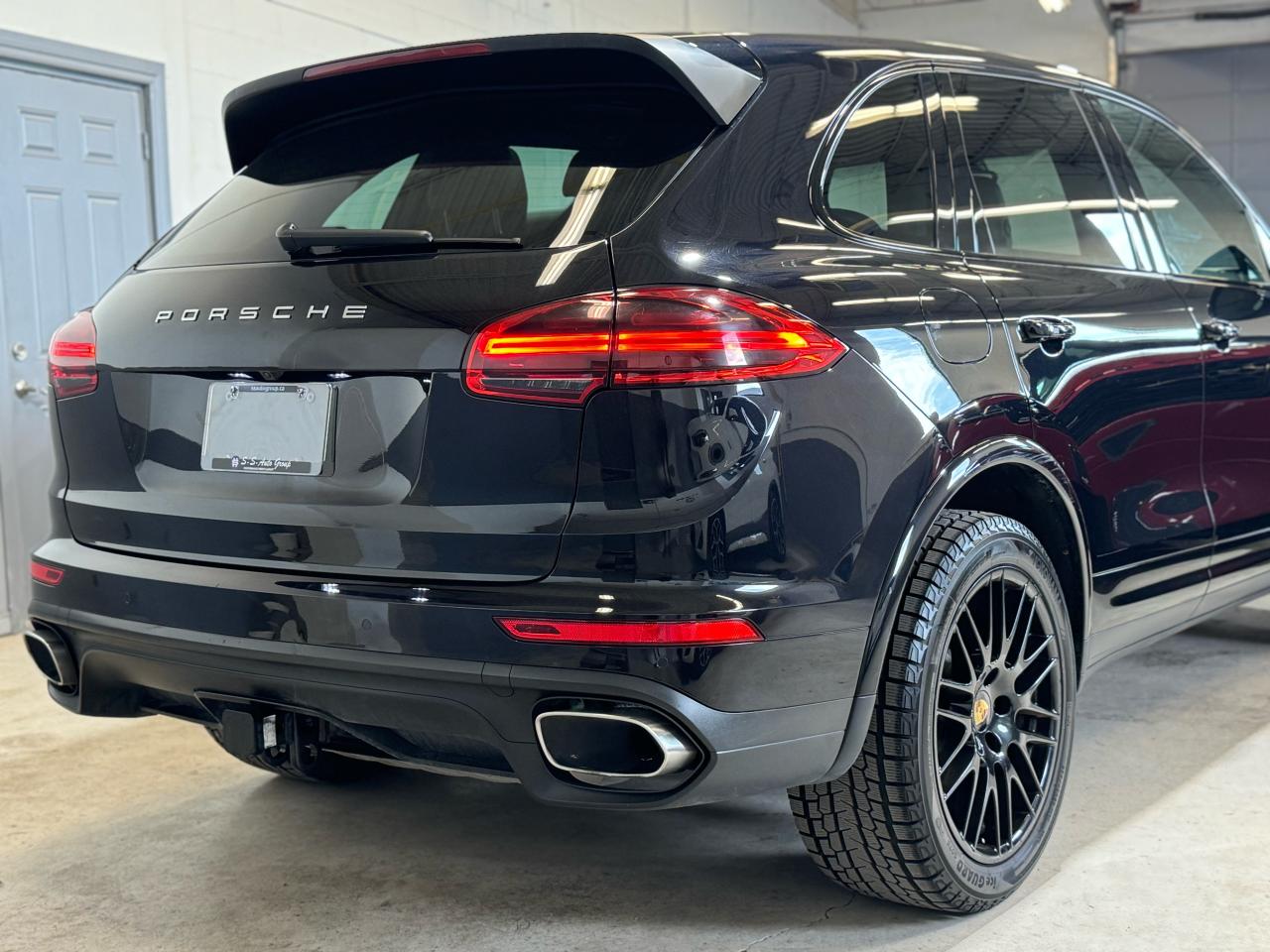 2017 Porsche Cayenne PLATINUM EDITION|NAV|BACKUP|PANO|BOSE|ONE OWNER| - Photo #35