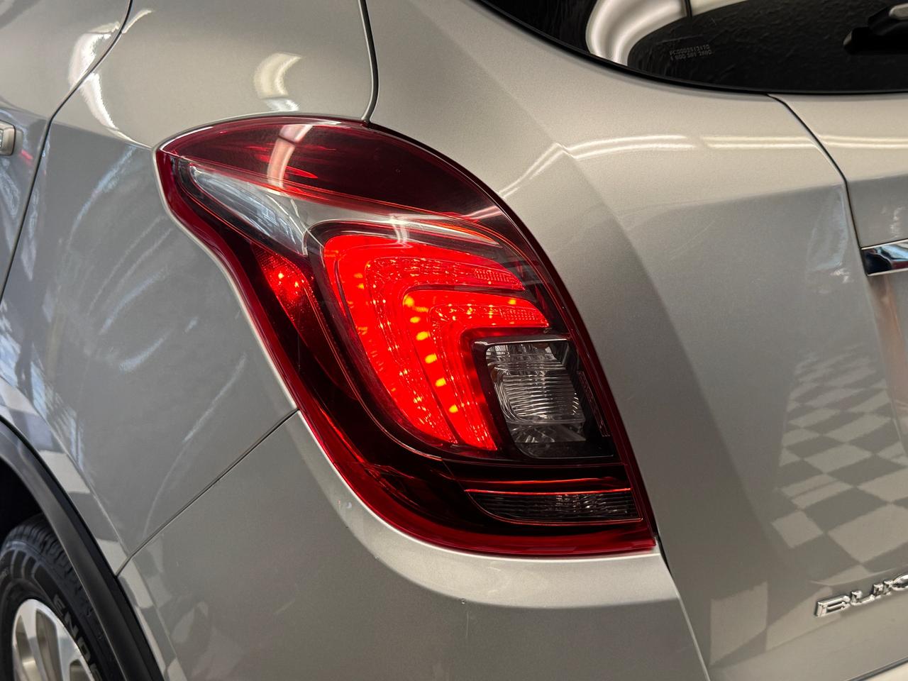 2017 Buick Encore Preferred+ApplePlay+Camera+A/C+CLEAN CARFAX Photo
