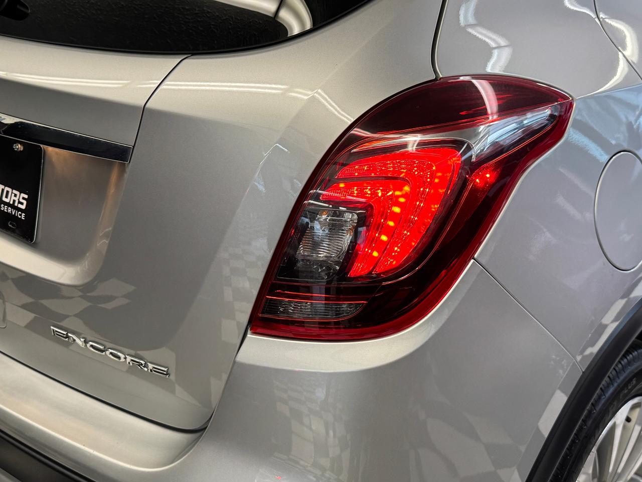 2017 Buick Encore Preferred+ApplePlay+Camera+A/C+CLEAN CARFAX Photo