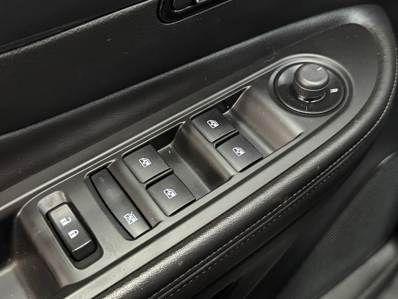 2017 Buick Encore Preferred+ApplePlay+Camera+A/C+CLEAN CARFAX Photo