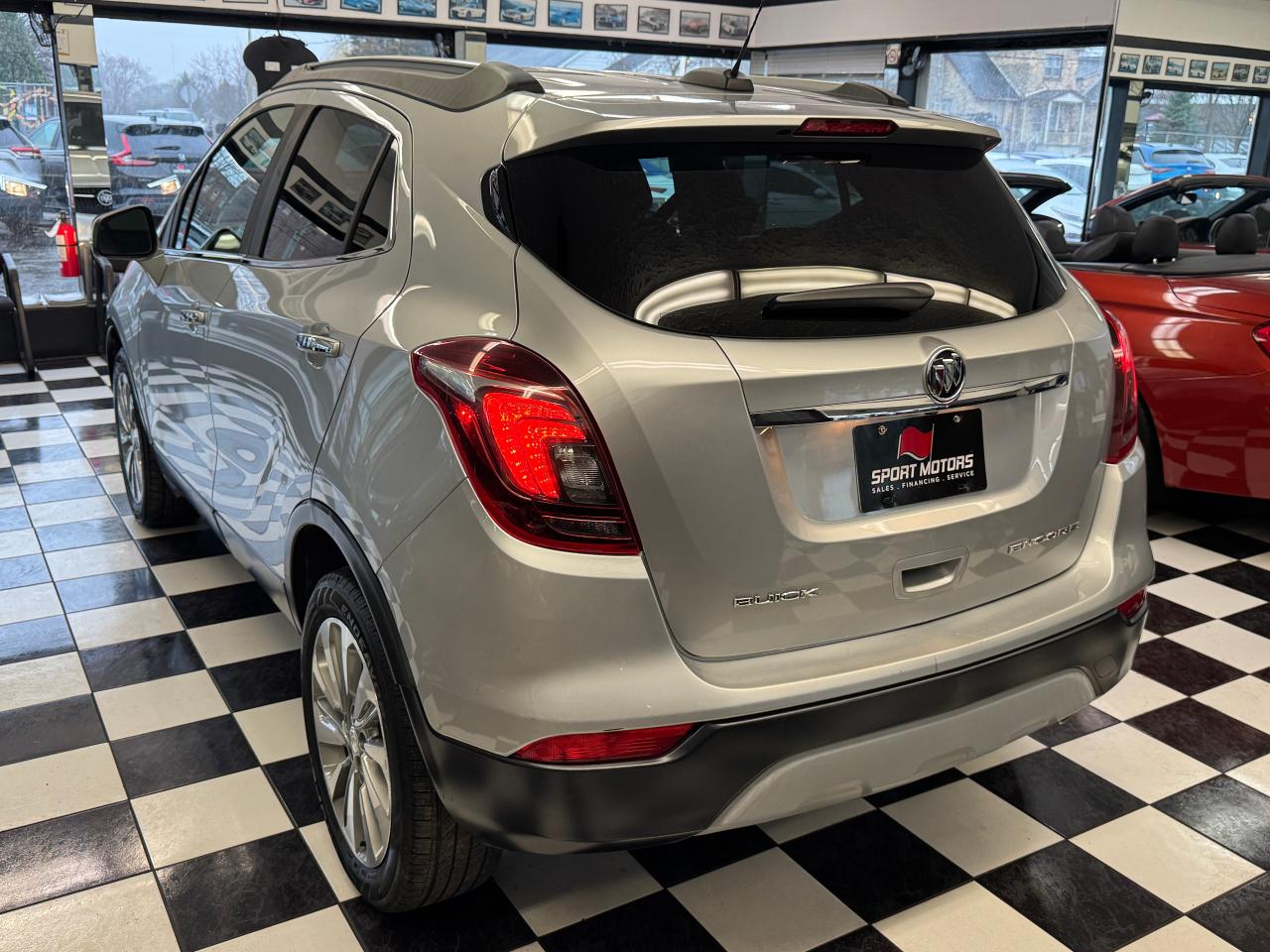 2017 Buick Encore Preferred+ApplePlay+Camera+A/C+CLEAN CARFAX Photo4