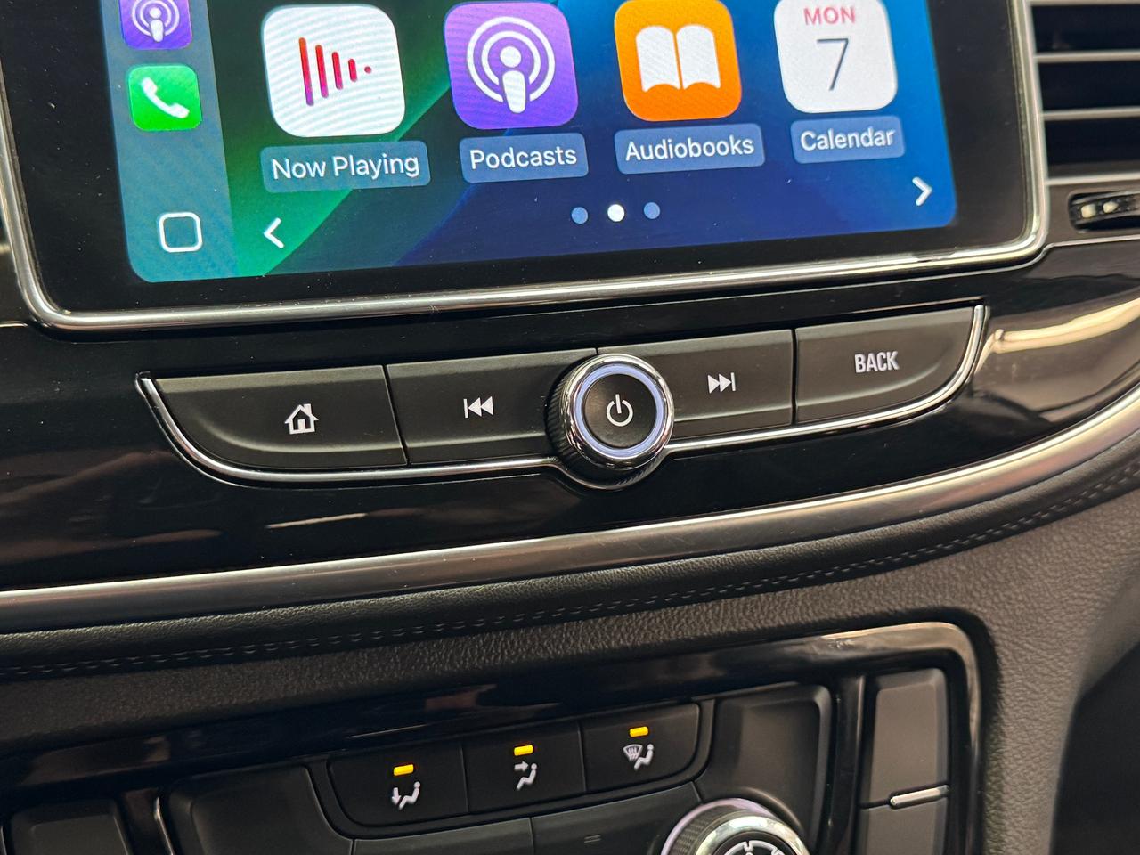 2017 Buick Encore Preferred+ApplePlay+Camera+A/C+CLEAN CARFAX Photo