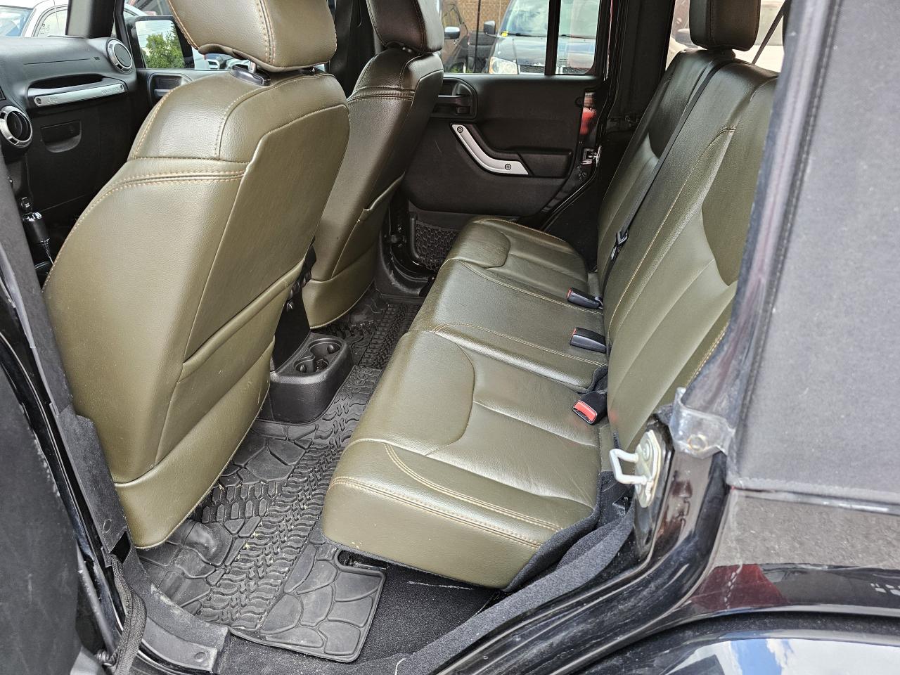 2018 Jeep Wrangler Sahara 4x4, AUTO, LEATHER, A/C, POWER GROUP, 211KM - Photo #9