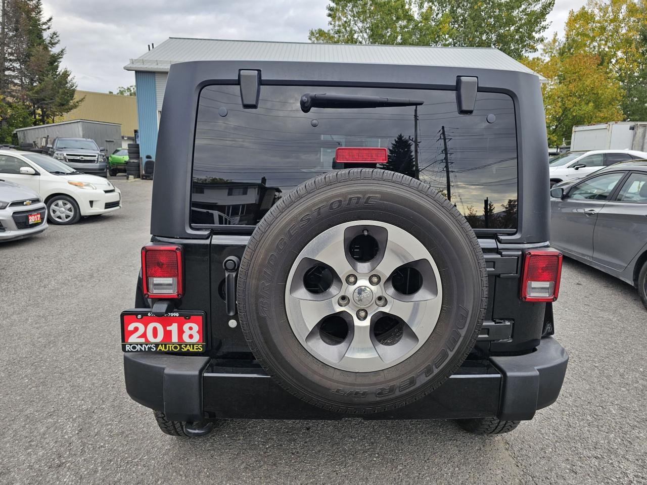 2018 Jeep Wrangler Sahara 4x4, AUTO, LEATHER, A/C, POWER GROUP, 211KM Photo4