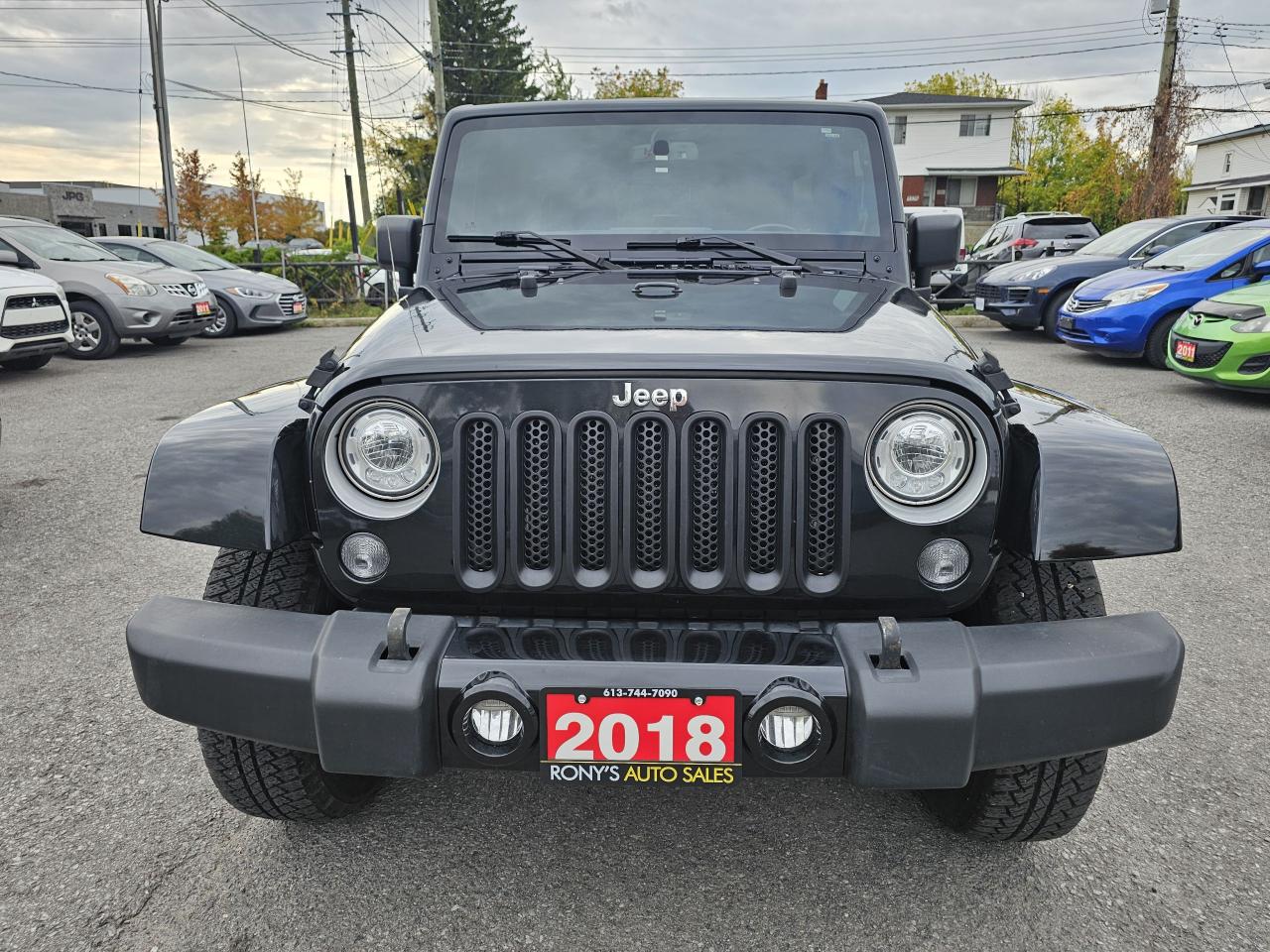 2018 Jeep Wrangler Sahara 4x4, AUTO, LEATHER, A/C, POWER GROUP, 211KM - Photo #2