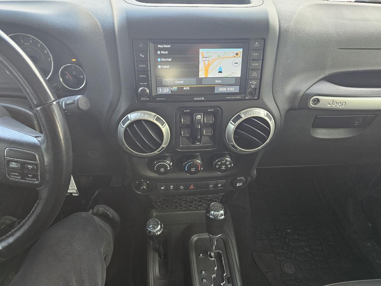 2018 Jeep Wrangler Sahara 4x4, AUTO, LEATHER, A/C, POWER GROUP, 211KM Photo