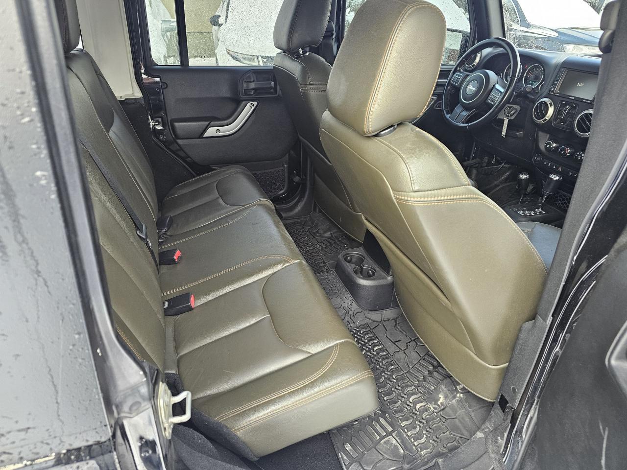 2018 Jeep Wrangler Sahara 4x4, AUTO, LEATHER, A/C, POWER GROUP, 211KM Photo