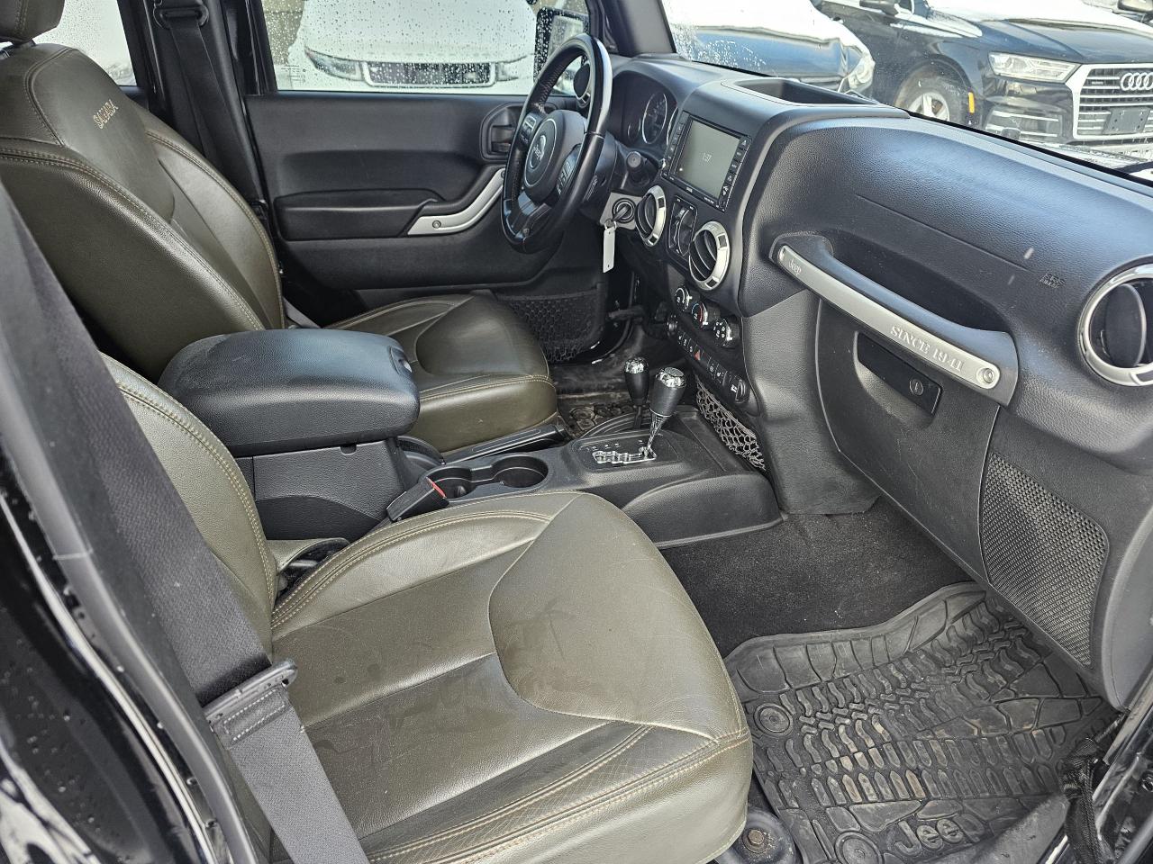 2018 Jeep Wrangler Sahara 4x4, AUTO, LEATHER, A/C, POWER GROUP, 211KM Photo