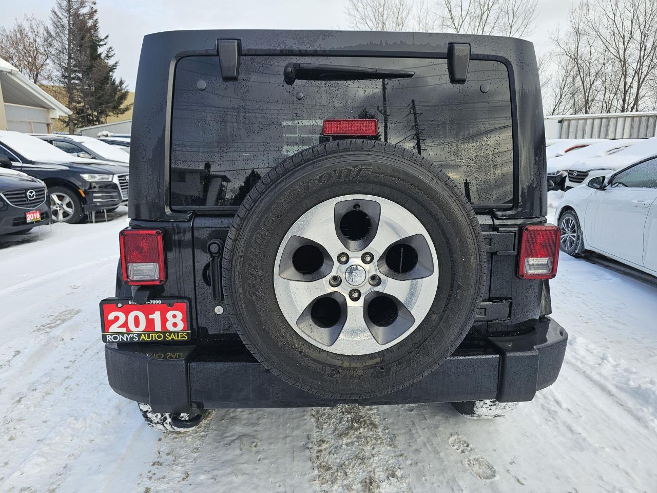 2018 Jeep Wrangler Sahara 4x4, AUTO, LEATHER, A/C, POWER GROUP, 211KM Photo4