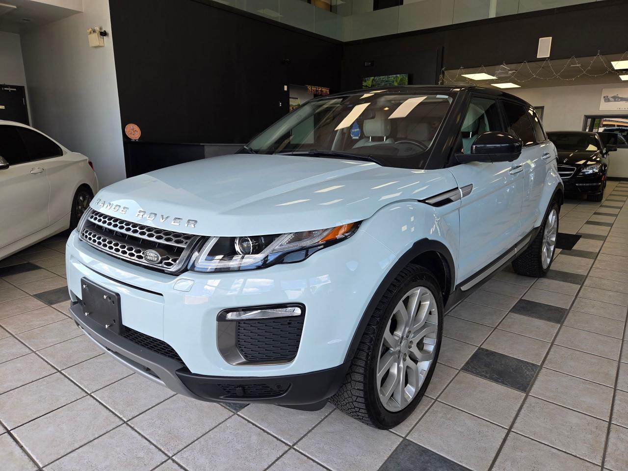 2017 Land Rover Range Rover Evoque HSE | ALL CREDIT ACCEPTED!! - Photo #3