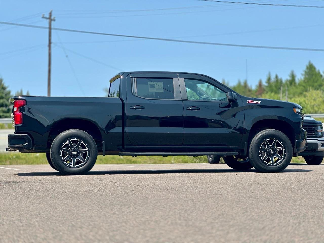 2019 Chevrolet Silverado RST 1500 CREWCAB Photo5