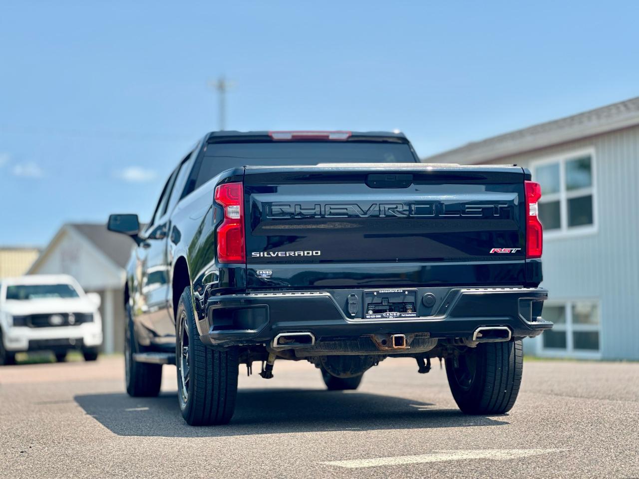 2019 Chevrolet Silverado RST 1500 CREWCAB Photo4