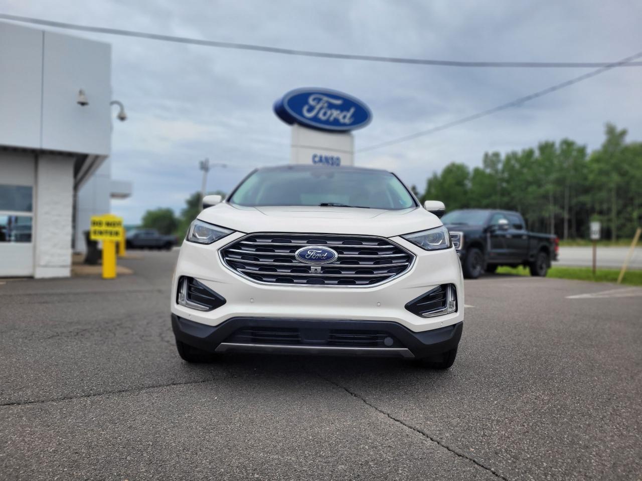 2019 Ford Edge TITANIUM AWD W/ MOONROOF Photo1