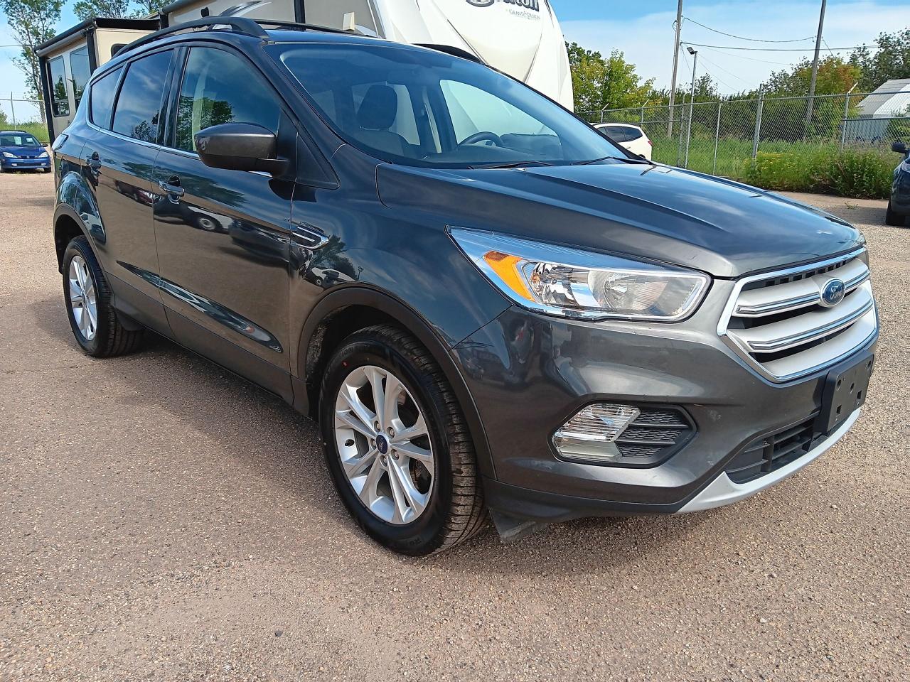2018 Ford Escape SE AWD Htd Seats, BU Cam, Power Seat, Park Assist - Photo #3