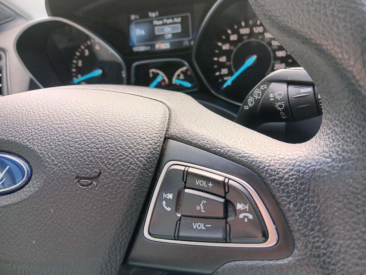 2018 Ford Escape SE AWD Htd Seats, BU Cam, Power Seat, Park Assist - Photo #12