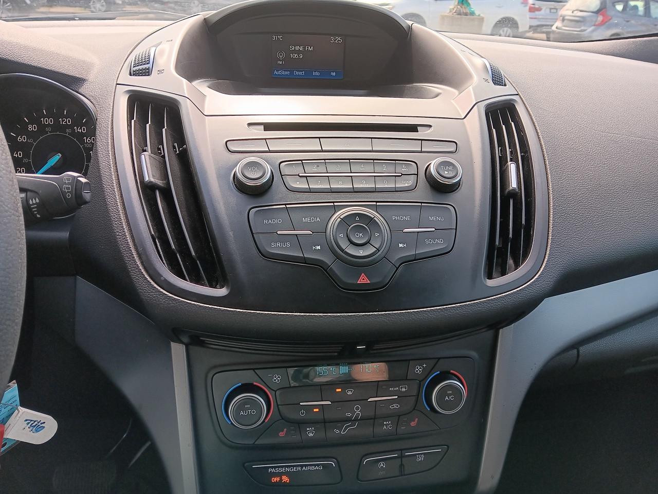 2018 Ford Escape SE AWD Htd Seats, BU Cam, Power Seat, Park Assist - Photo #17