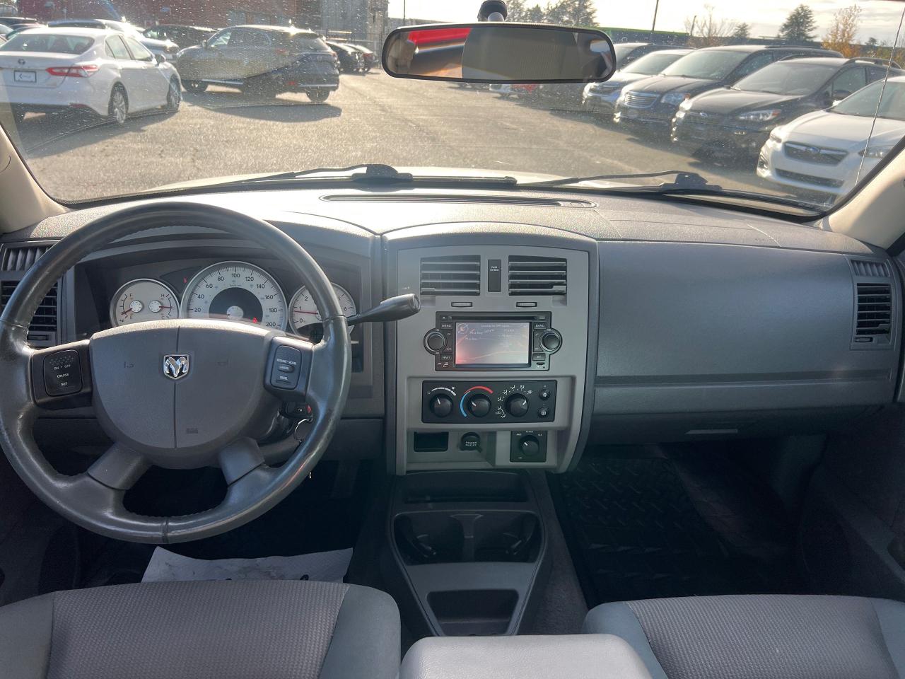 2017 Toyota RAV4 SLT - Photo #10