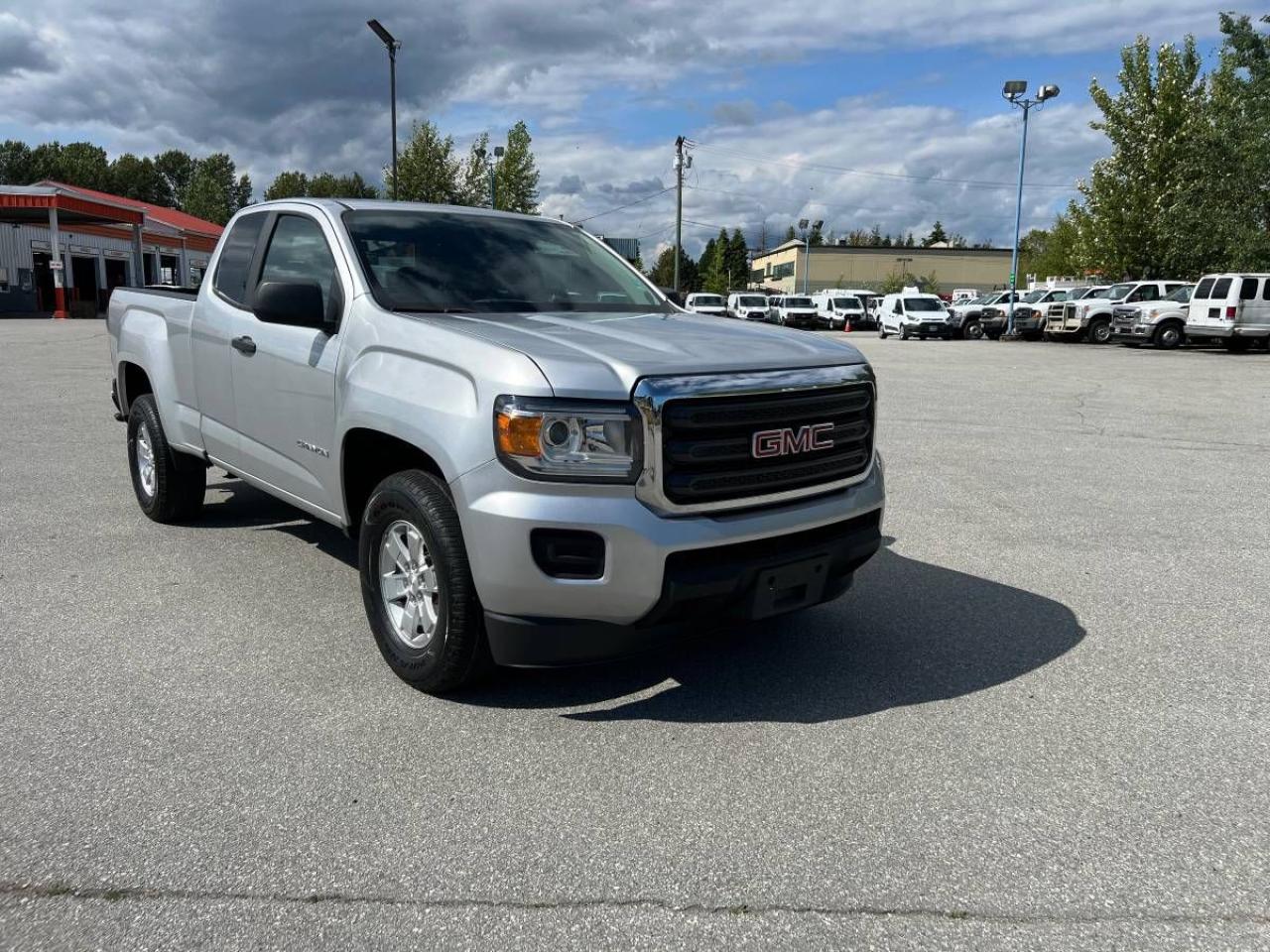 2019 GMC Canyon 2WD Ext Cab 128.3" - Photo #2