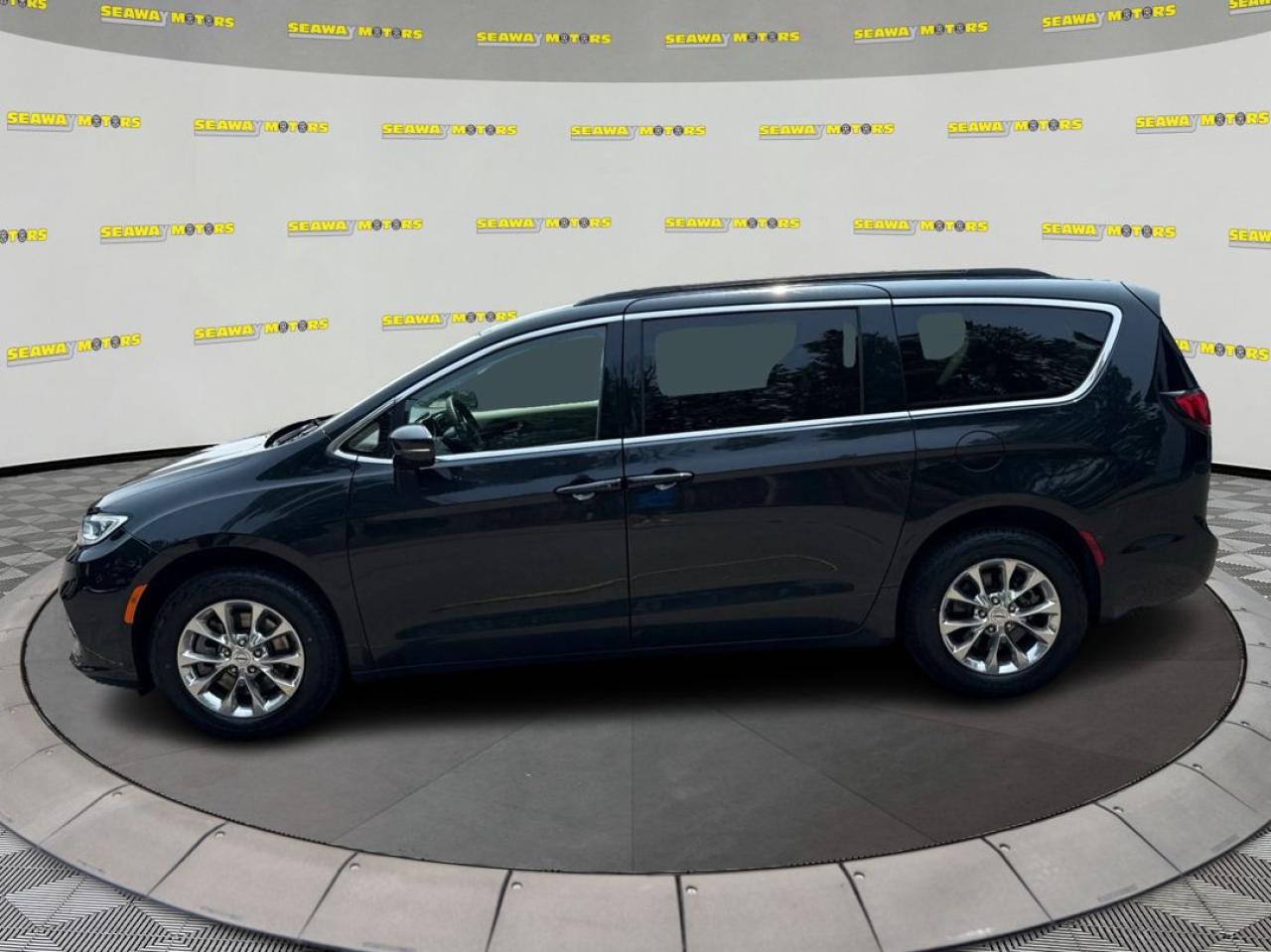 2022 Chrysler Pacifica Touring L - Photo #6
