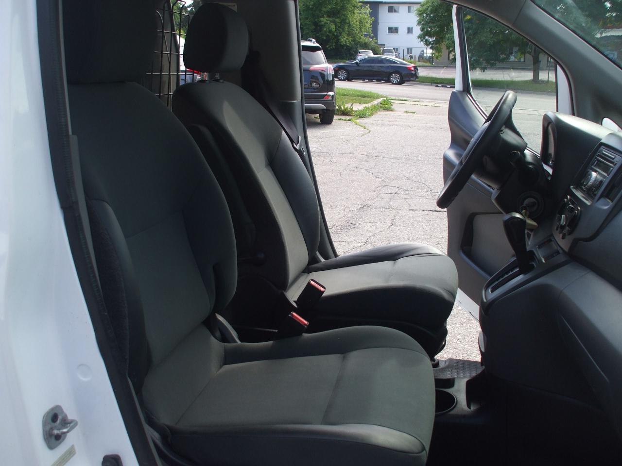 2015 Chevrolet City Express FWD 115" LT,Certified,New Brakes,Shelfing,Divider - Photo #11