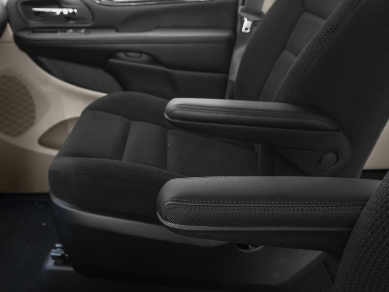 2017 Dodge Grand Caravan SXT Premium Plus