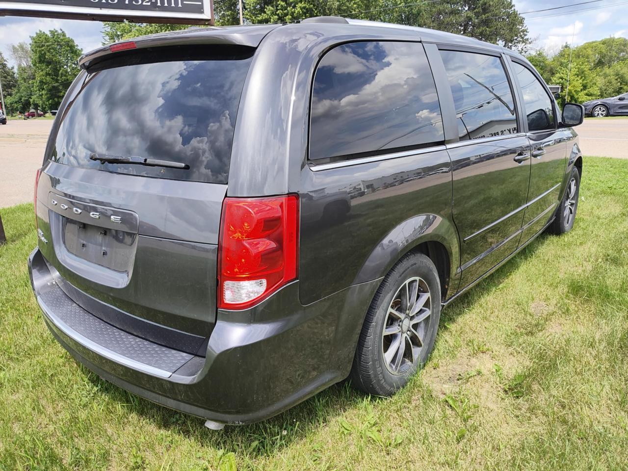 2017 Dodge Grand Caravan SXT Premium Plus