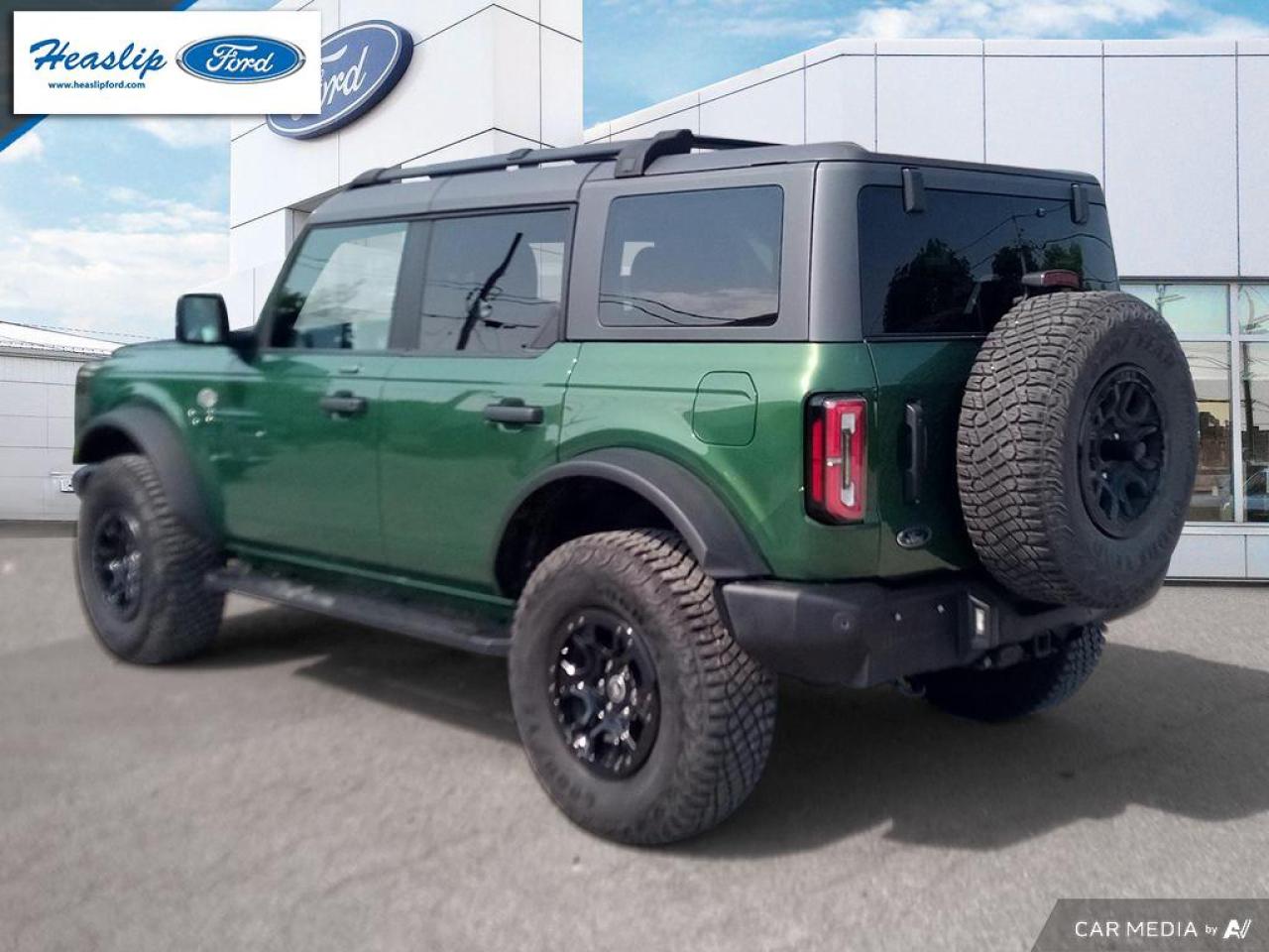 2022 Ford Bronco WildTrak Photo3