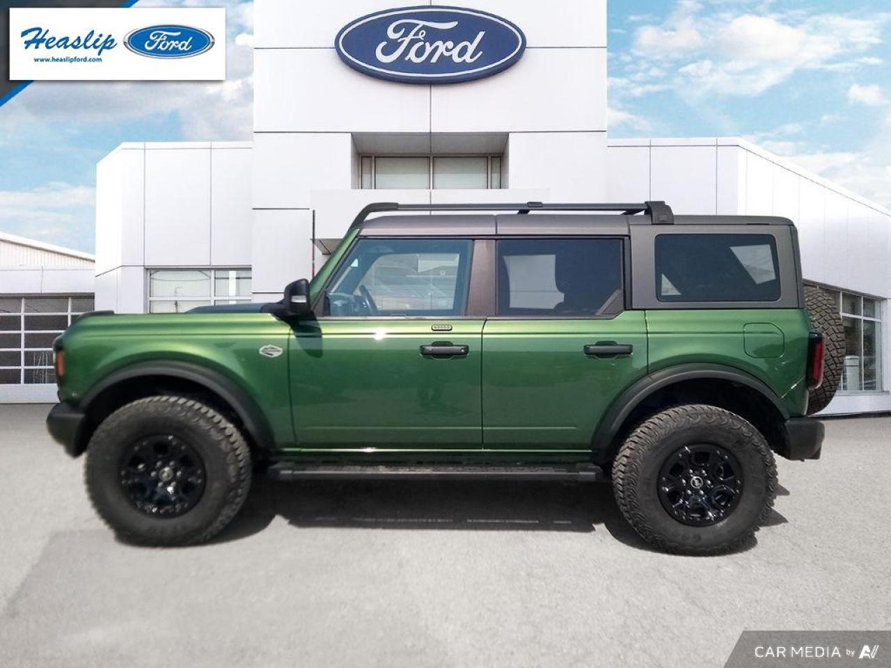 2022 Ford Bronco WildTrak Photo2