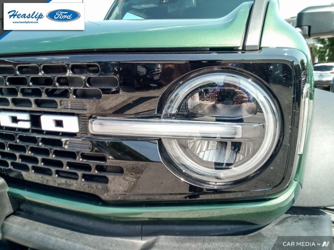2022 Ford Bronco WildTrak Photo5