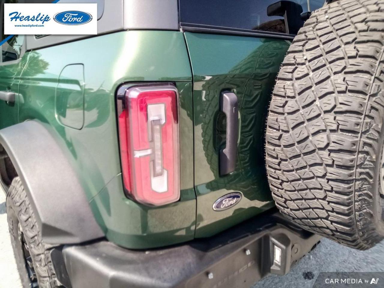 2022 Ford Bronco WildTrak Photo5
