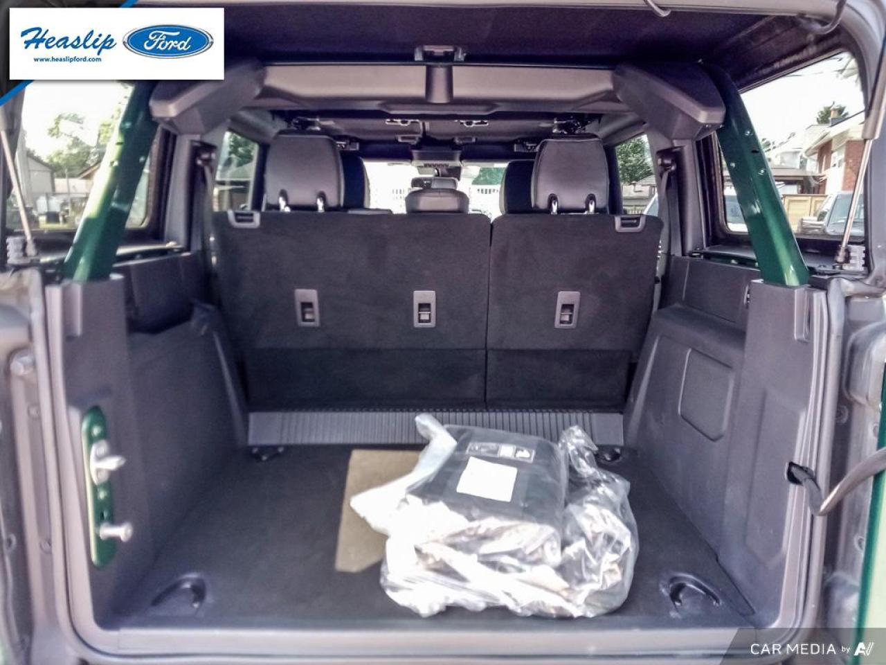 2022 Ford Bronco WildTrak Photo5