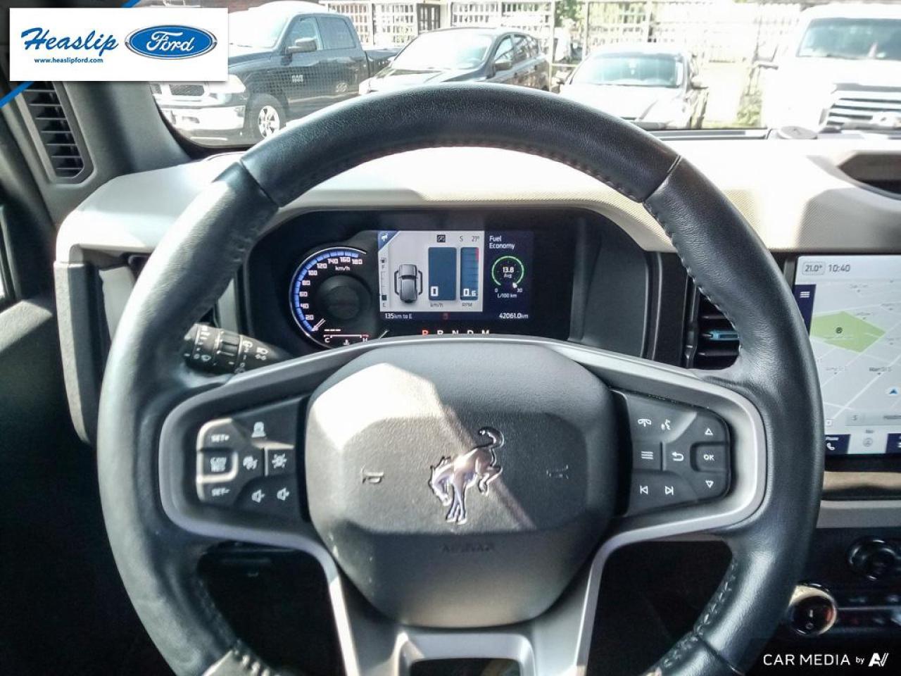 2022 Ford Bronco WildTrak Photo5