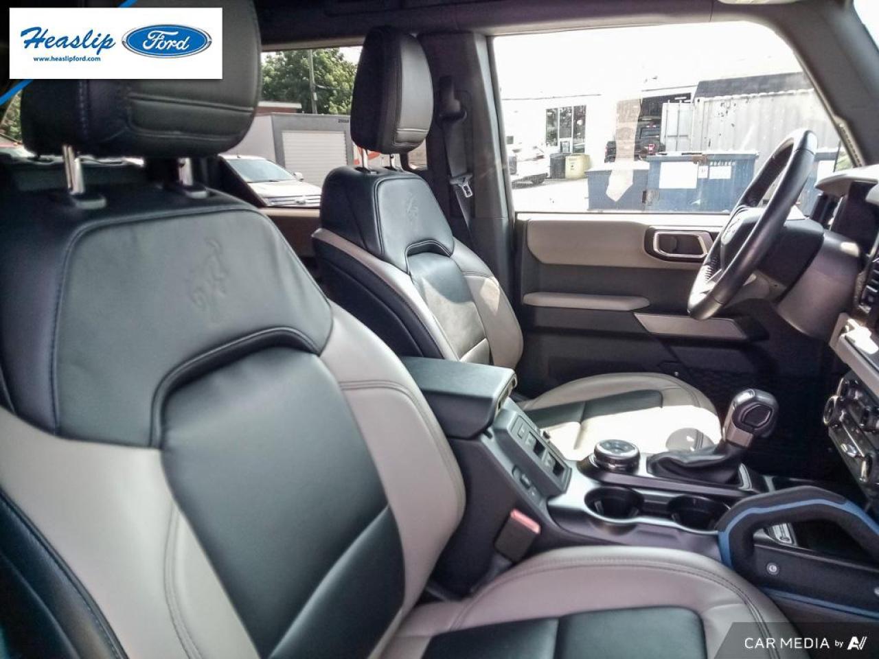 2022 Ford Bronco WildTrak Photo5