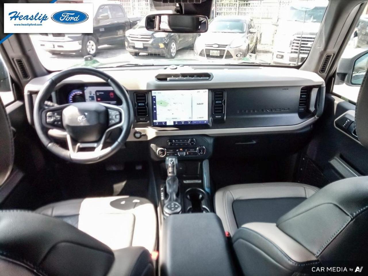 2022 Ford Bronco WildTrak Photo5