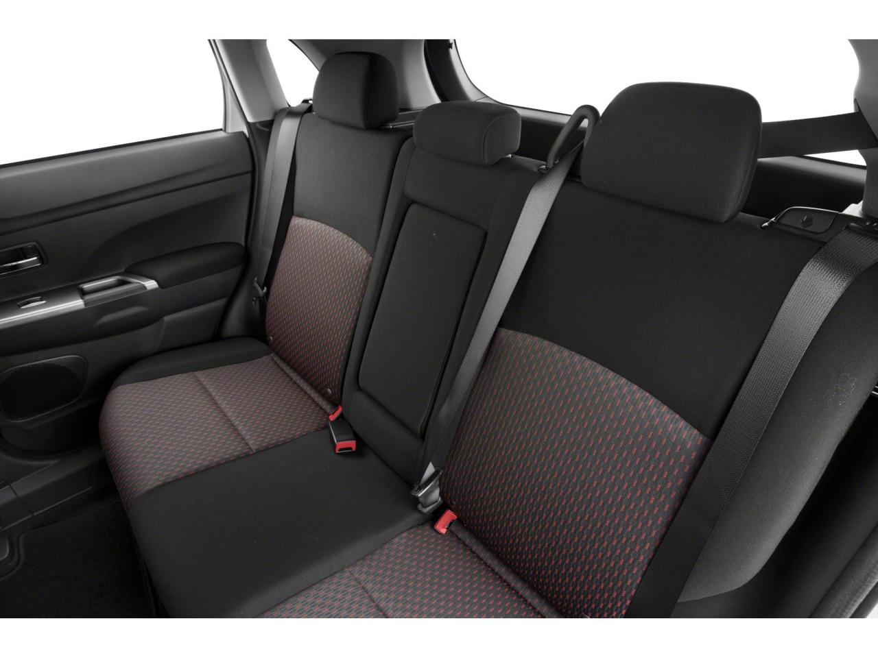2018 Mitsubishi RVR SE