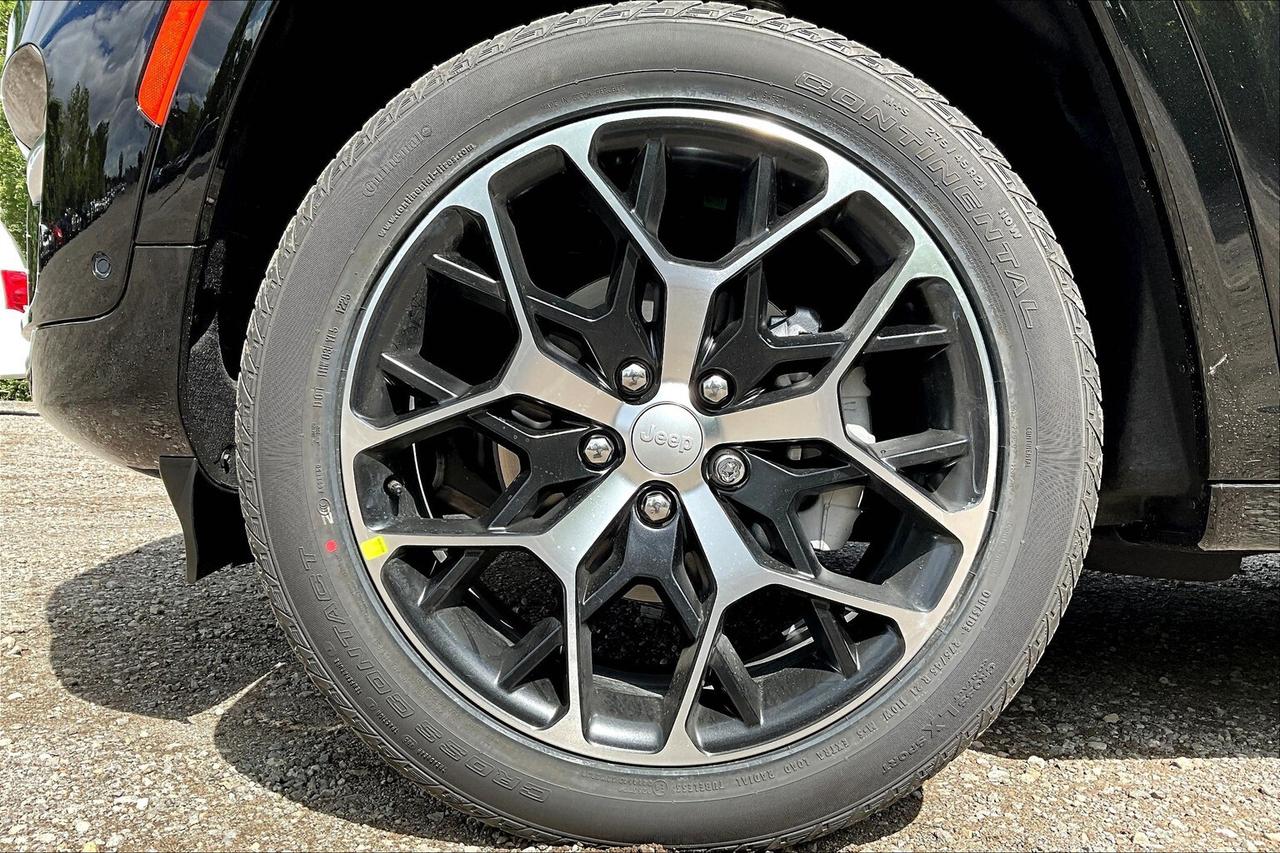 2025 Jeep Grand Cherokee SUMMIT  RESERVE | Lux Tech 5 | Adv Pro Tech 4 | Photo