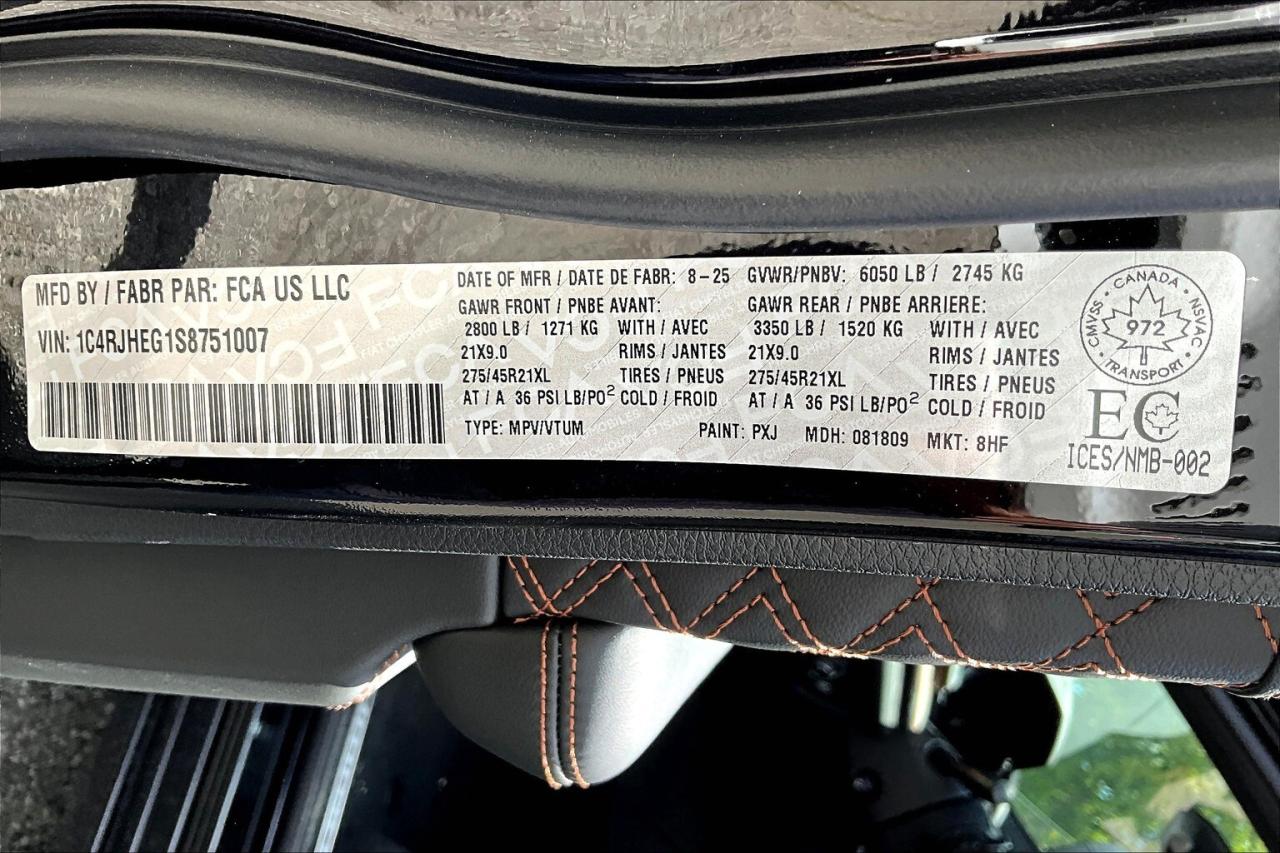 2025 Jeep Grand Cherokee SUMMIT  RESERVE | Lux Tech 5 | Adv Pro Tech 4 | Photo