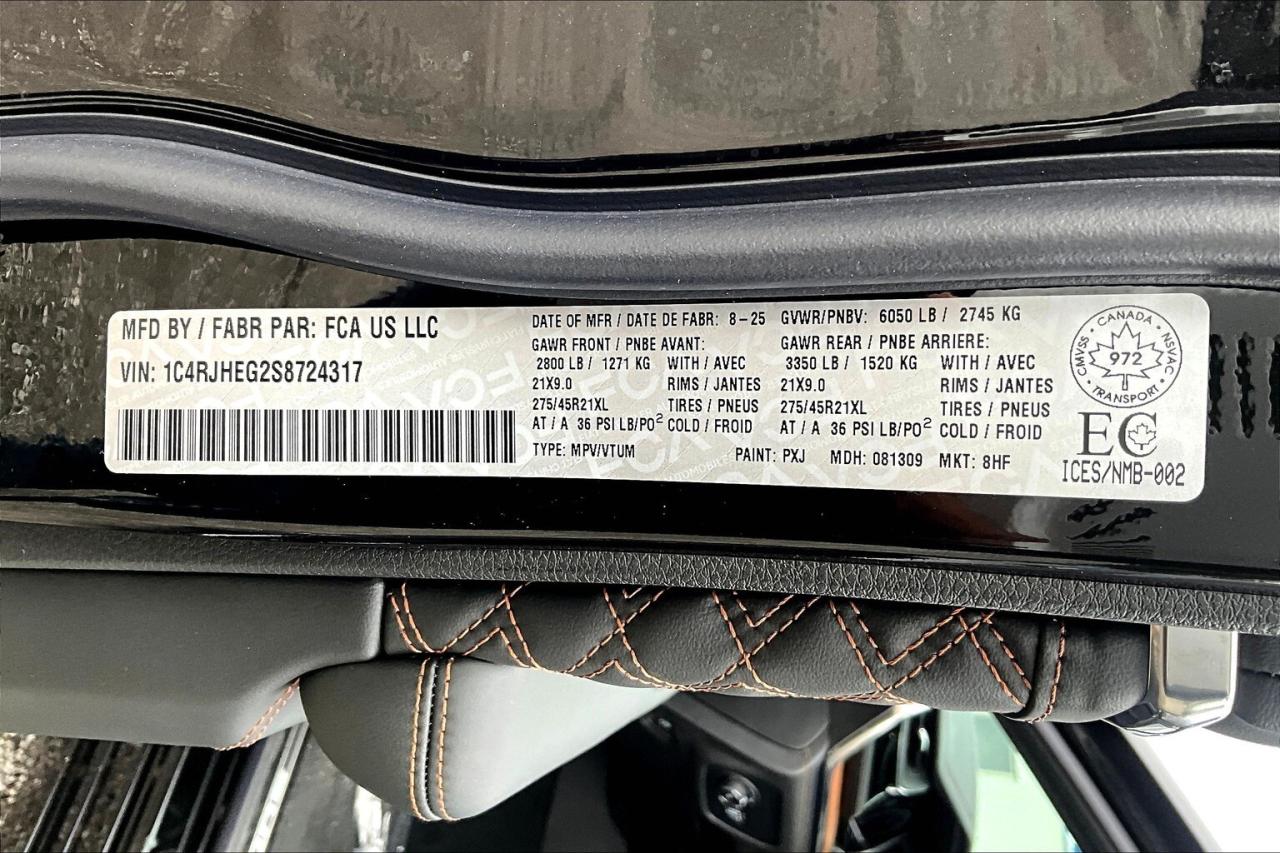 2025 Jeep Grand Cherokee SUMMIT  RESERVE | Lux Tech 5 | Adv Pro Tech 4 | Photo